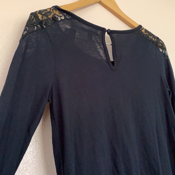 American Eagle Outfitters Long Sleeves Black Top XS Lace Shoulder - Picture 9 of 11